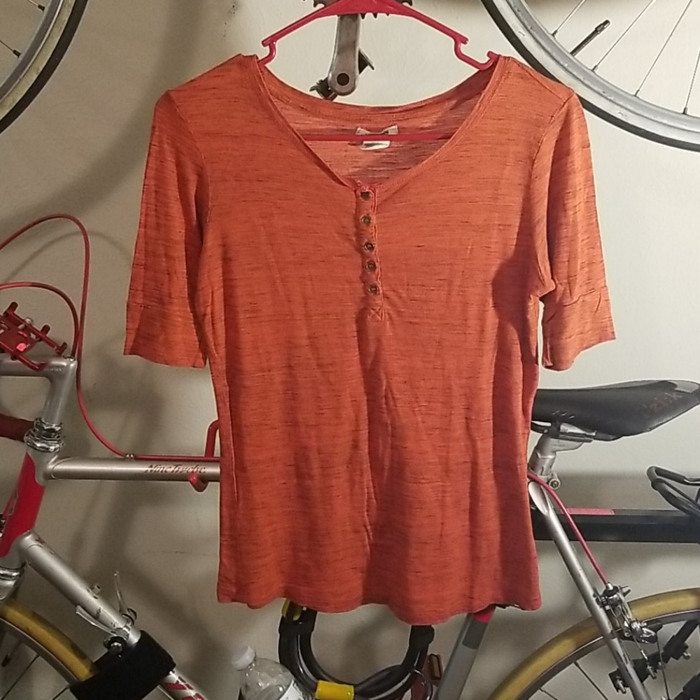 💥Levi's shirt 💥2 for $20💥